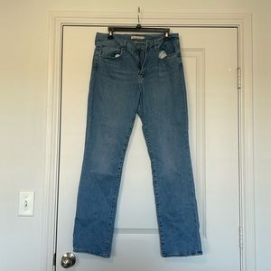 Levi’s 724 High Rise Straight, Size 32, light to medium denim